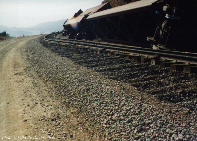 derail-6.jpg (118k)
