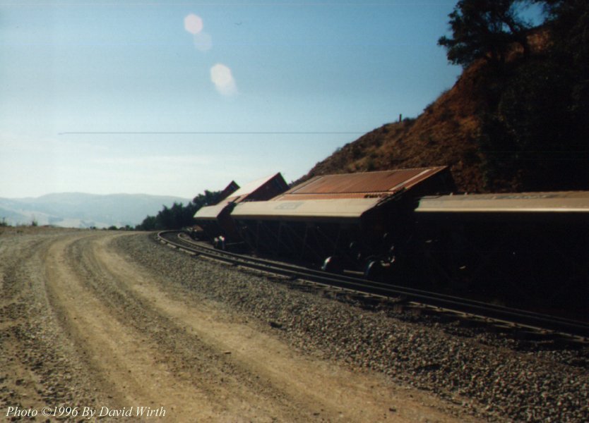 derail-9.jpg (77k)